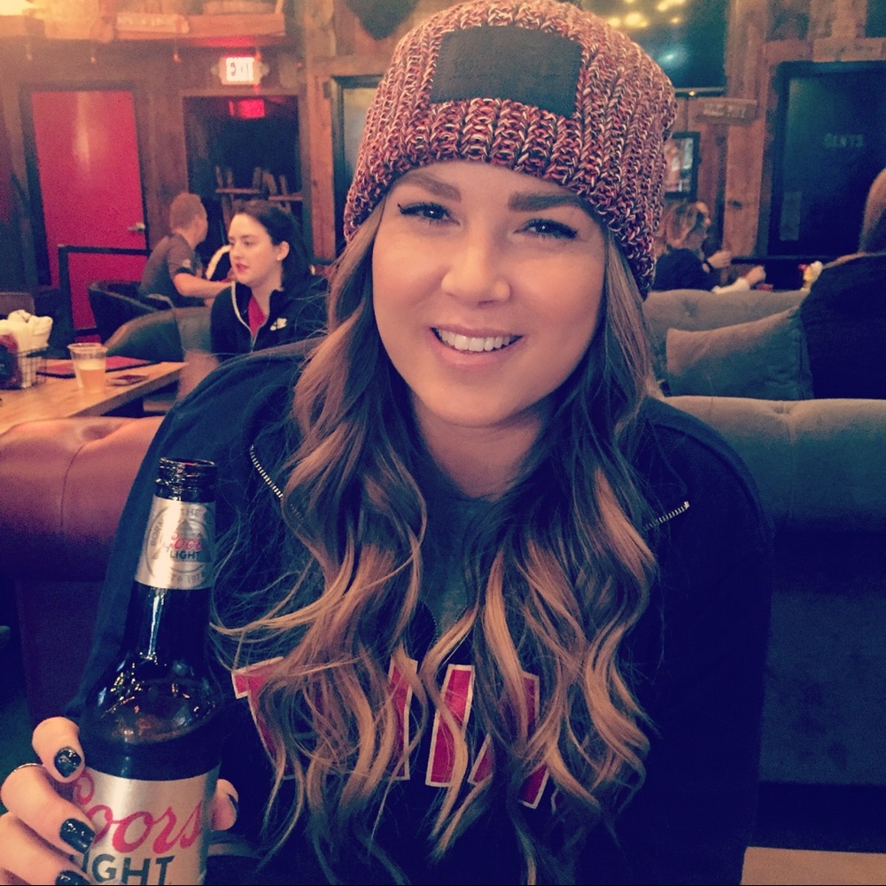 Meet your Posher, Lindsey.